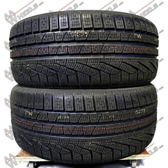 2x Pirelli W240 Sottozero Serie II 245/40R20 99V (245 40 20)