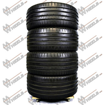 4x Dunlop Sportmaxx RT2 245/40R18 97Y (245 40 18)