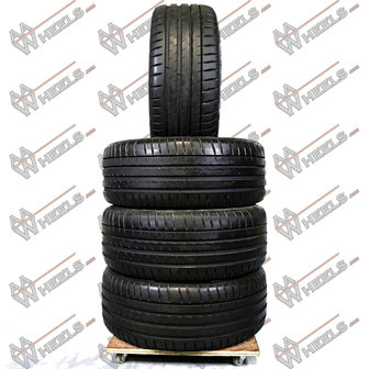 4x Michelin Pilot Sport 4 225/40R18 92Y (225 40 18)