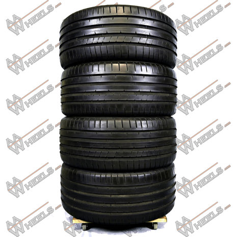 4x Dunlop Sportmaxx RT2 245/40R18 97Y (245 40 18)